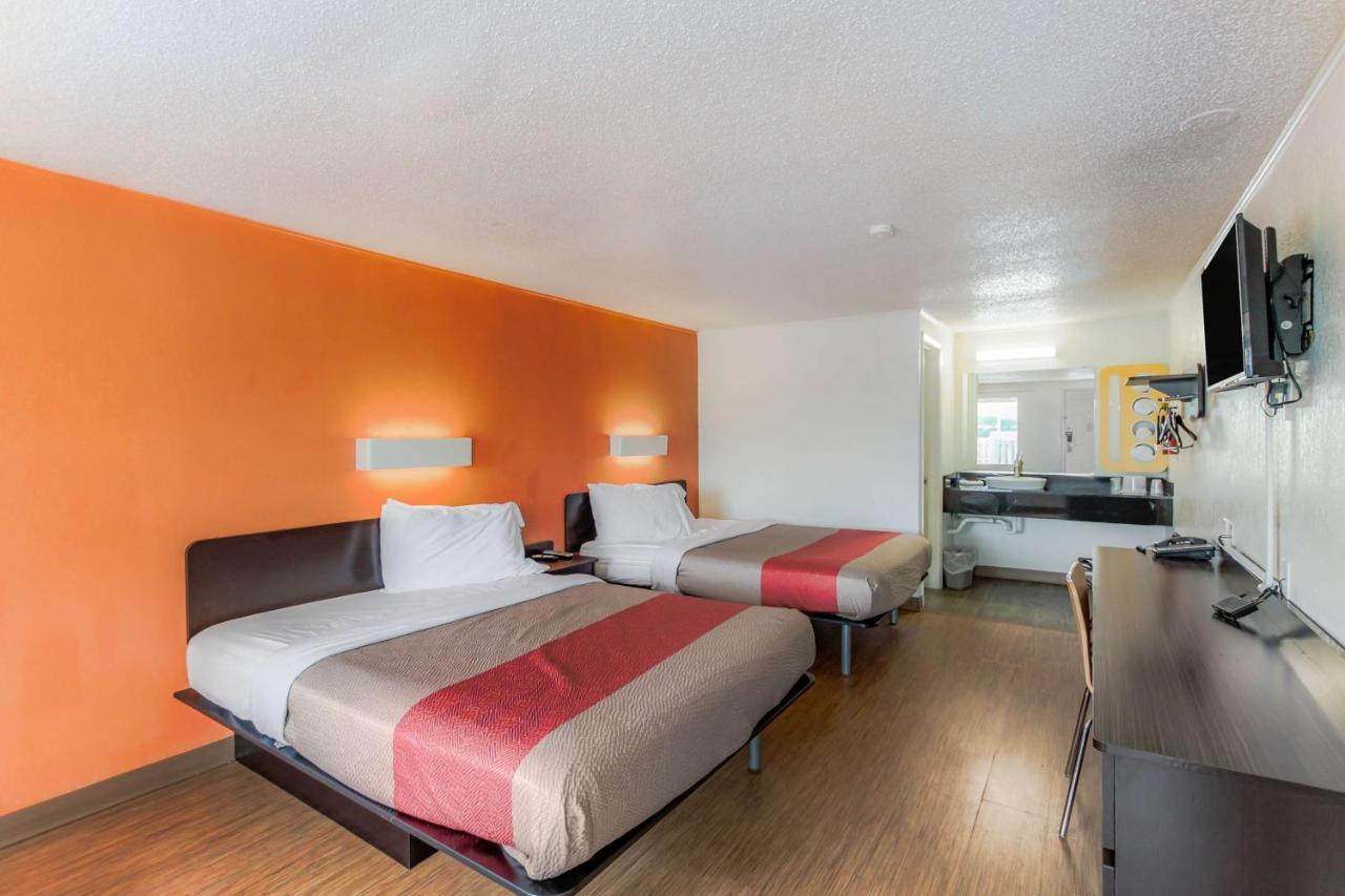 Motel 6 Kalamazoo Eksteriør billede