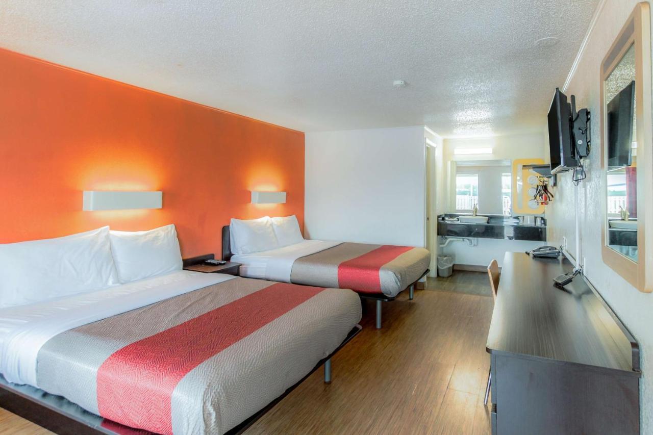 Motel 6 Kalamazoo Eksteriør billede